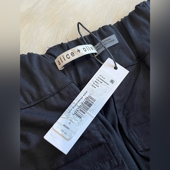 🆕 Alice + Olivia AKERS OVERSIZED CARGO PANT COLOR Black Sz 6 - Picture 14 of 16